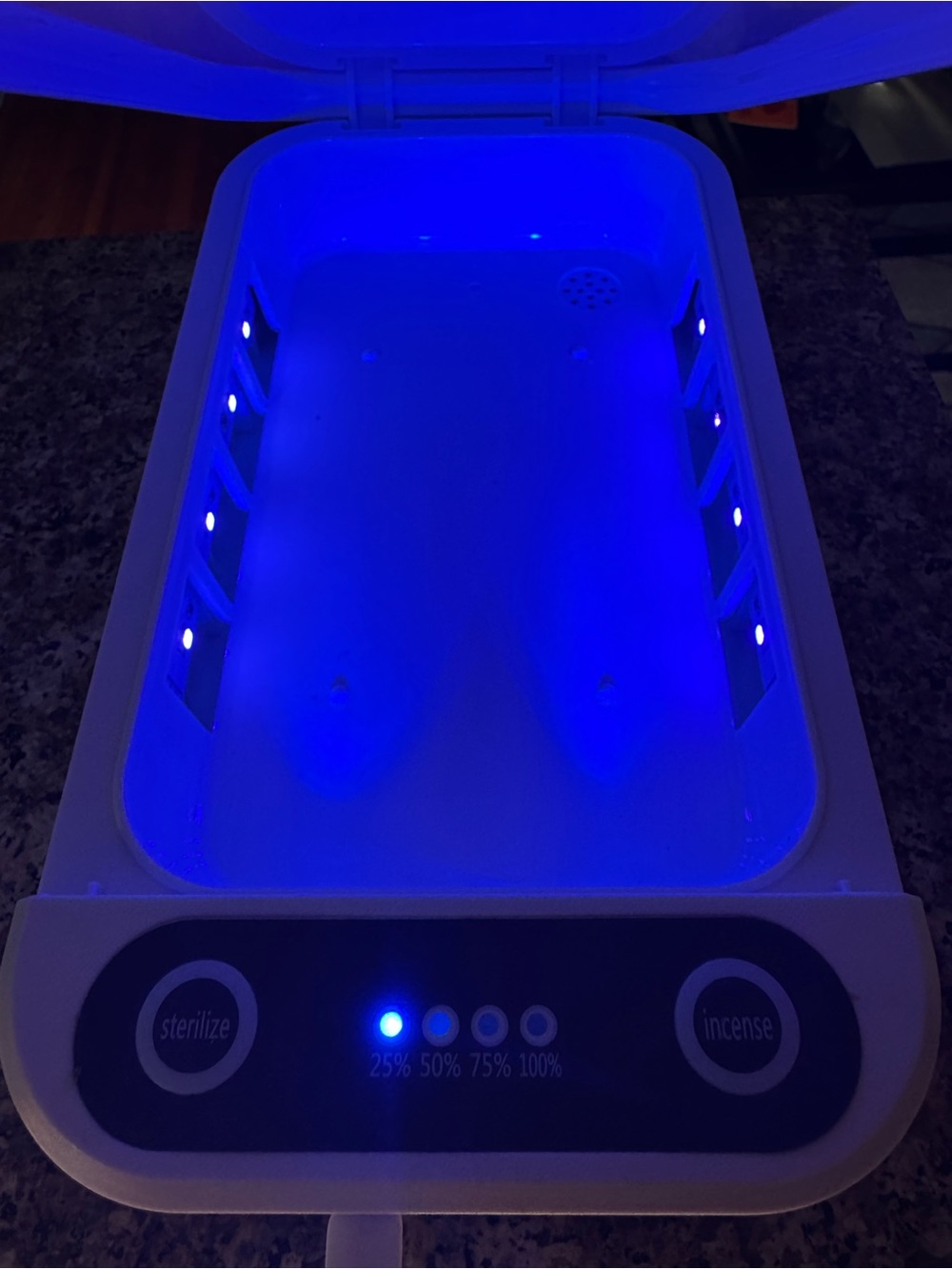 Multipurpose UV-C Sanitizing Case. Eliminates up to 99.9% germs Travel Time - Picture 2 of 12